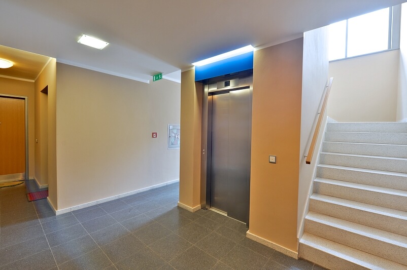 Rohanské nábřeží, Karlín - Prague 8 | Rent, Apartment Studio (1+kk), 47 m²