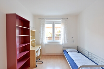 Na Fialce II, Řepy - Prague 6 | Rent, House Four-bedroom (5+kk), 280 m²