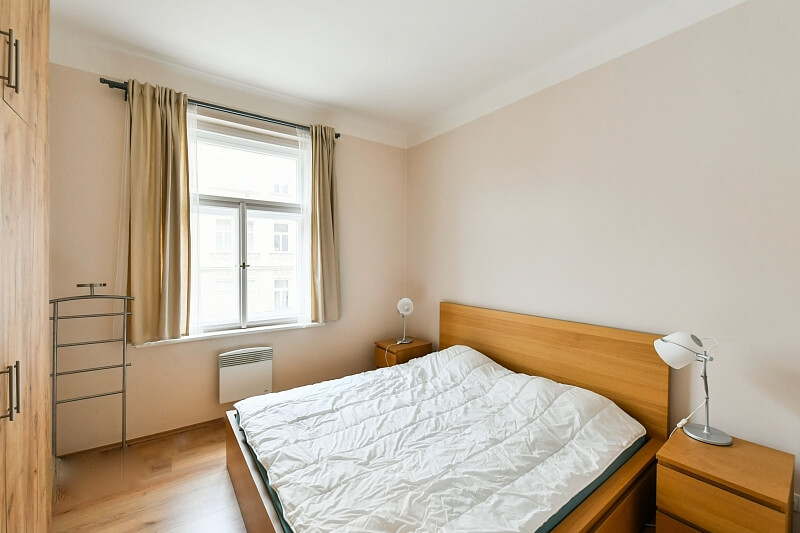 Žitomírská, Vršovice - Prague 10 | Rent, Apartment One-bedroom (2+kk), 64 m²