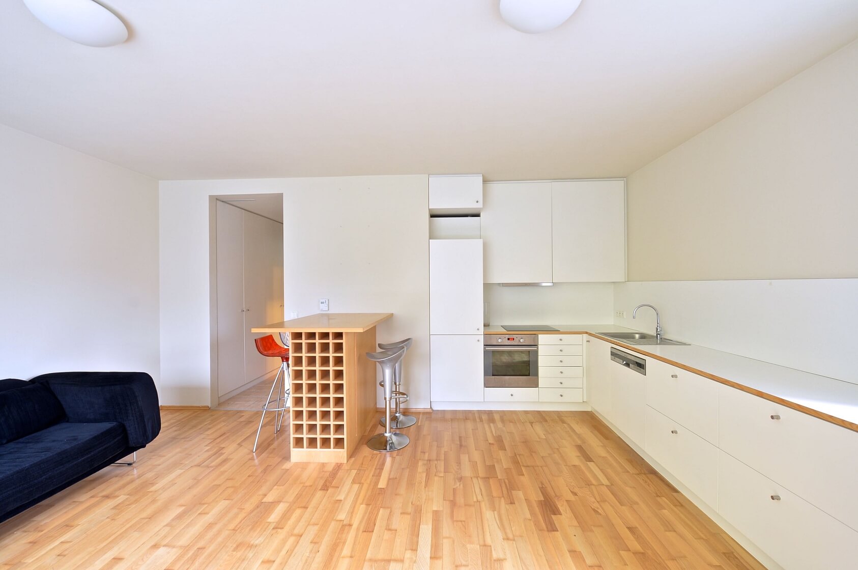 Jeseniova, Žižkov - Prague 3 | Rent, Apartment One-bedroom (2+kk), 56 m²
