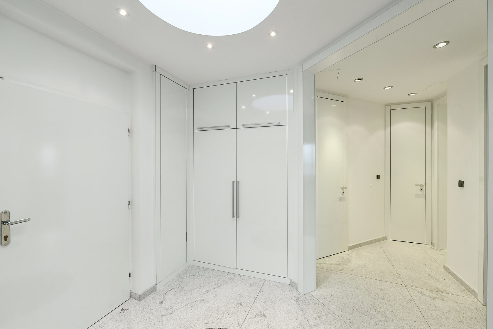 Akademická, Malešice - Prague 10 | Rent, Apartment One-bedroom (2+kk), 175 m²