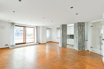 Akademická, Malešice - Prague 10 | Rent, Apartment One-bedroom (2+kk), 175 m²