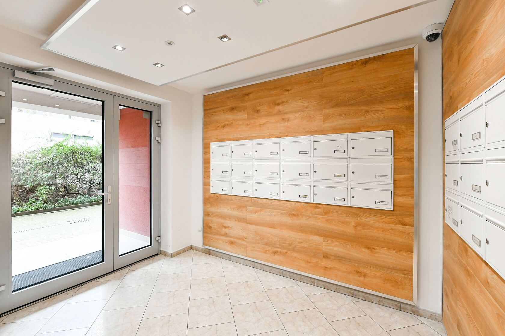 Akademická, Malešice - Praha 10 | Pronájem, Byt 2+kk, 175 m²