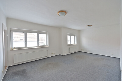 Jihovýchodní VII, Záběhlice - Praha 4 | Pronájem, Rodinný dům 7+1, 200 m²