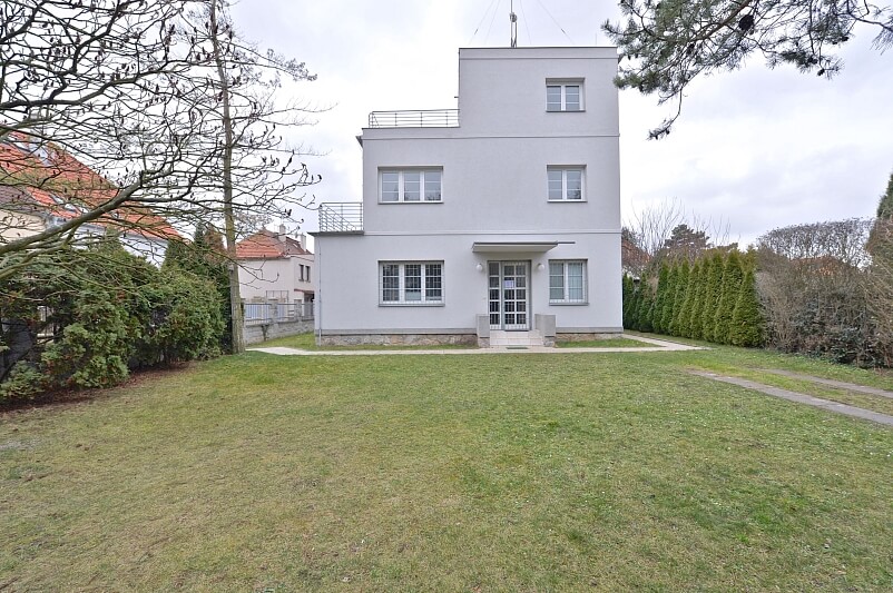 Jihovýchodní VII, Záběhlice - Prague 4 | Rent, House Six-bedroom (7+1), 200 m²