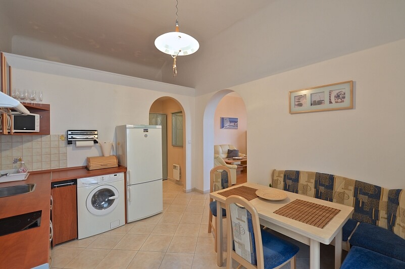 Varšavská, Vinohrady - Prague 2 | Rent, Apartment One-bedroom (2+1), 69 m²