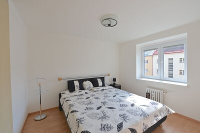 Na Dlouhém lánu, Vokovice - Praha 6 | Pronájem, Byt 2+1, 48 m²