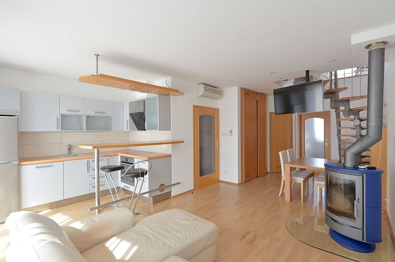Závěrka, Břevnov - Prague 6 | Rent, Apartment Three-bedroom (4+kk), 126 m²