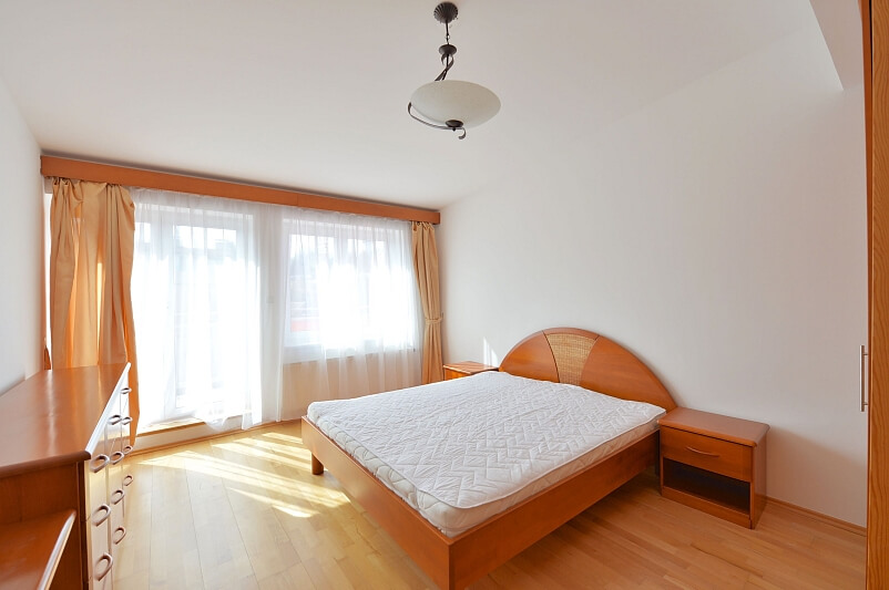 Závěrka, Břevnov - Prague 6 | Rent, Apartment Three-bedroom (4+kk), 126 m²