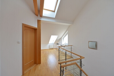 Závěrka, Břevnov - Prague 6 | Rent, Apartment Three-bedroom (4+kk), 126 m²