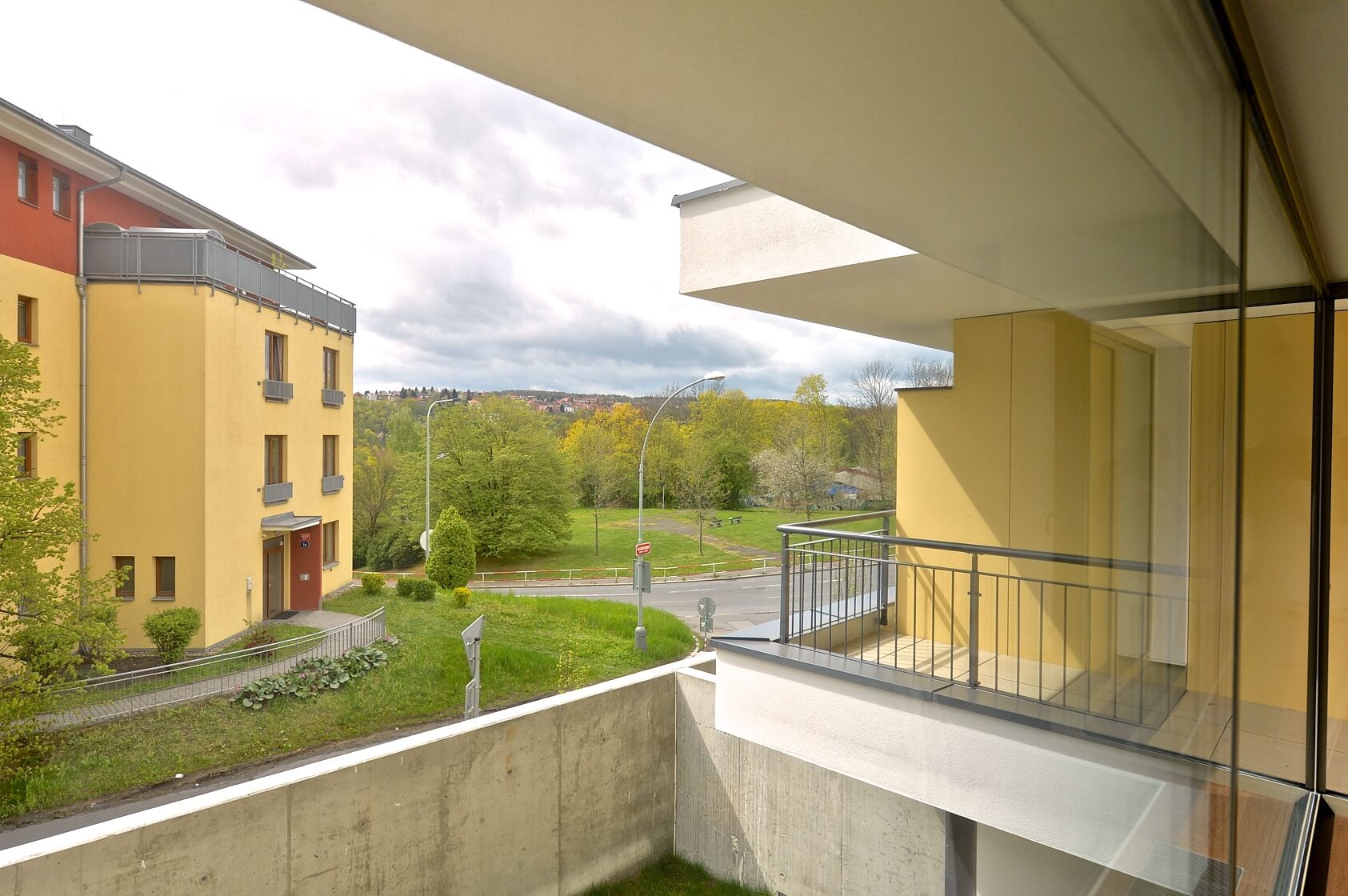 U Okrouhlíku, Smíchov - Prague 5 | Rent, Apartment Studio (1+kk), 47 m²