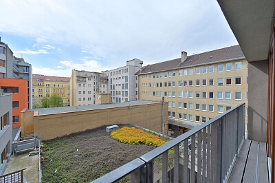 Na Maninách, Holešovice - Prague 7 | Rent, Apartment One-bedroom (2+kk), 63 m²