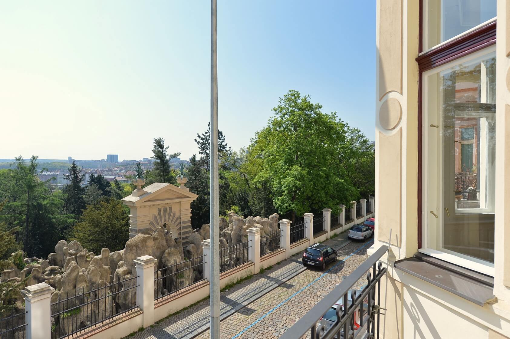 U Havlíčkových sadů, Vinohrady - Prague 2 | Rent, Apartment One-bedroom (2+kk), 105 m²