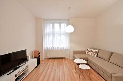 Ovenecká, Bubeneč - Prague 7 | Rent, Apartment One-bedroom (2+kk), 65 m²