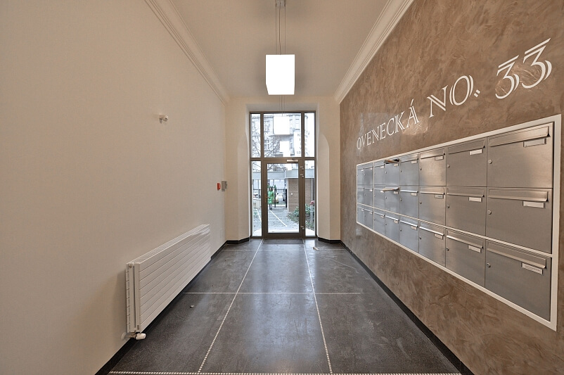 Ovenecká, Bubeneč - Prague 7 | Rent, Apartment One-bedroom (2+kk), 65 m²