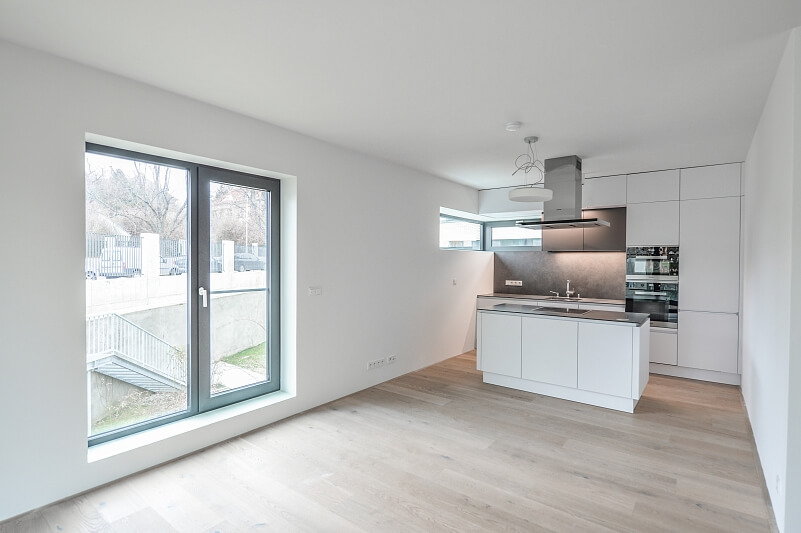 U Laboratoře, Střešovice - Prague 6 | Rent, Apartment One-bedroom (2+kk), 78 m²