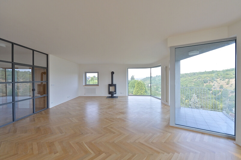 Na Dlážděnce, Troja - Prague 8 | Rent, Apartment Three-bedroom (4+kk), 213 m²