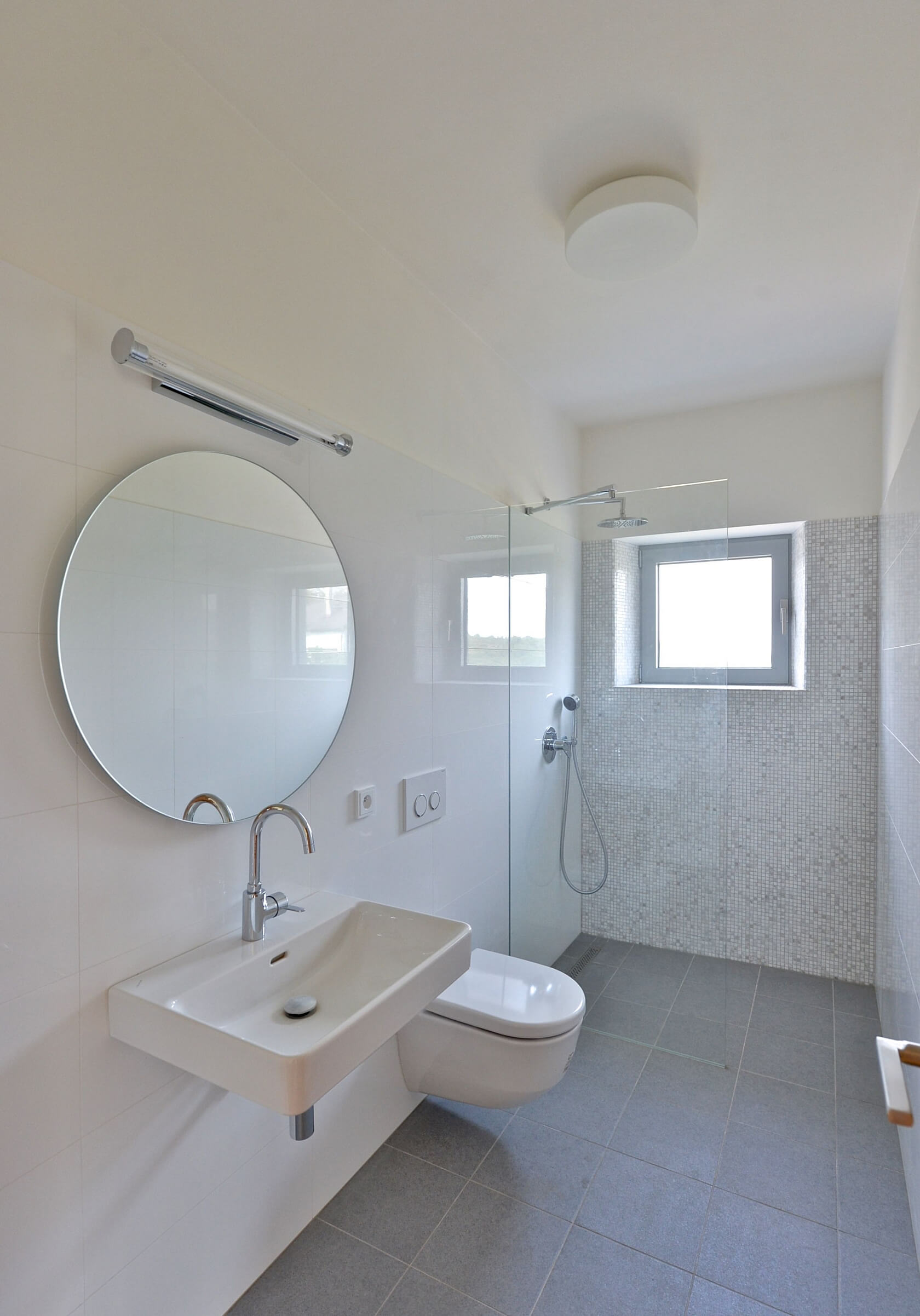 Na Dlážděnce, Troja - Prague 8 | Rent, Apartment Three-bedroom (4+kk), 213 m²