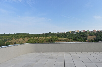 Na Dlážděnce, Troja - Prague 8 | Rent, Apartment Three-bedroom (4+kk), 213 m²