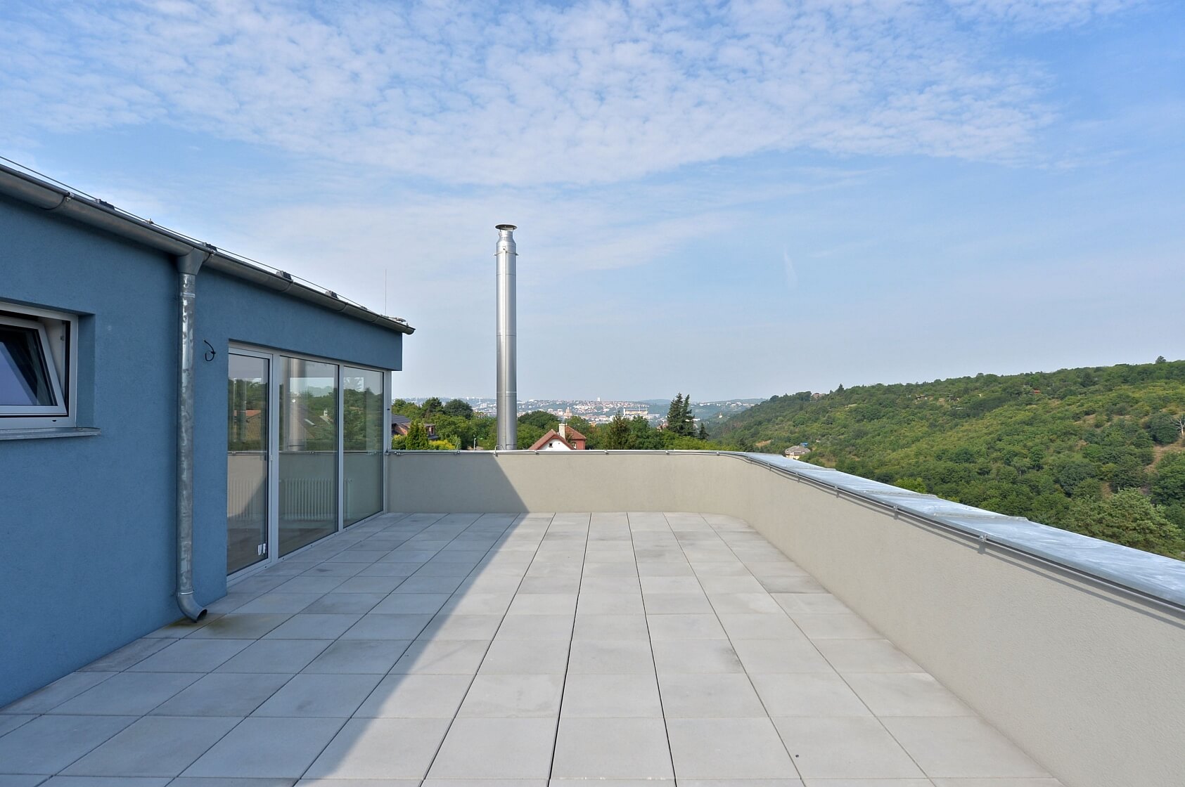 Na Dlážděnce, Troja - Praha 8 | Pronájem, Byt 4+kk, 213 m²