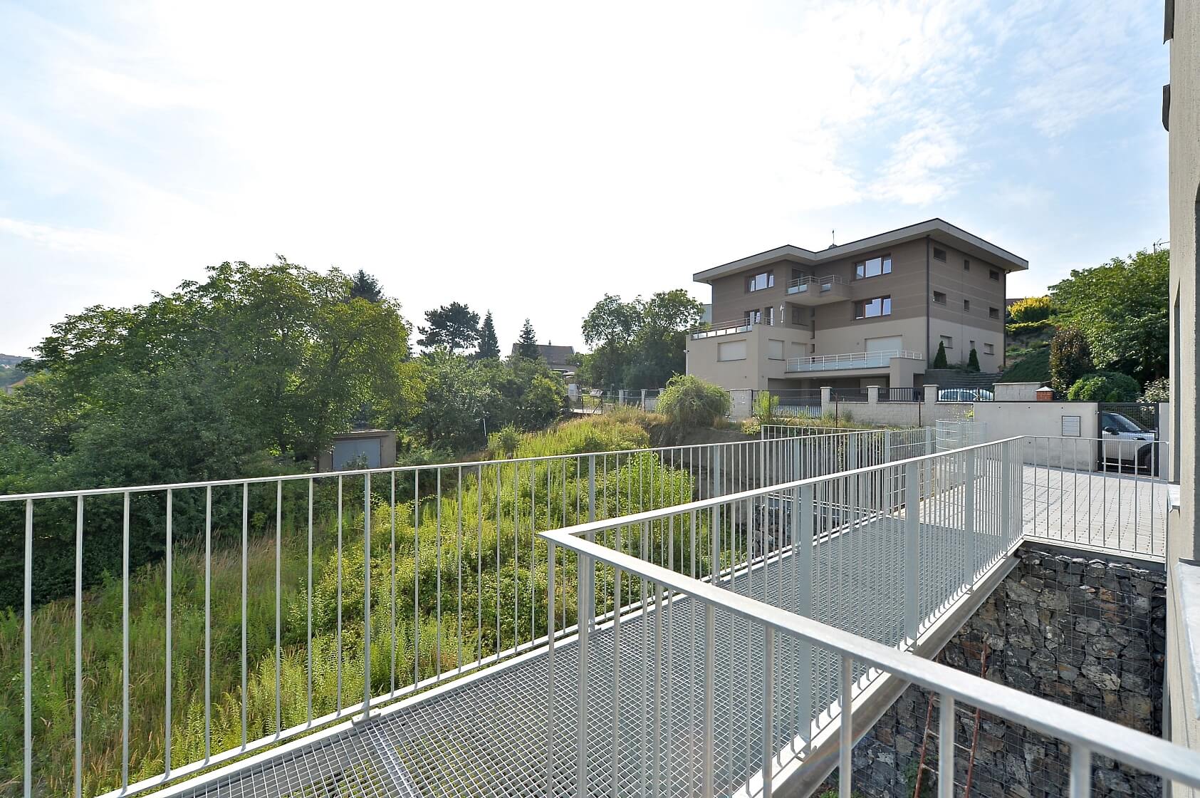 Na Dlážděnce, Troja - Praha 8 | Pronájem, Byt 4+kk, 213 m²