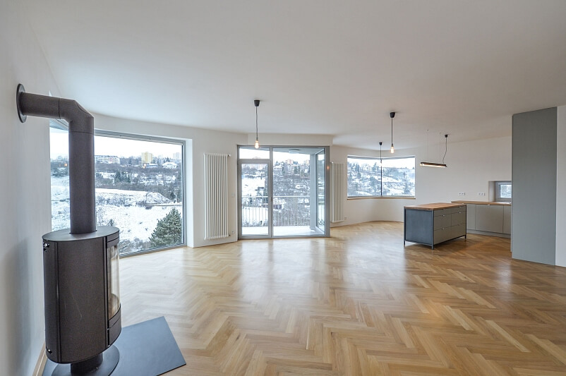 Na Dlážděnce, Troja - Prague 8 | Rent, Apartment Three-bedroom (4+kk), 213 m²