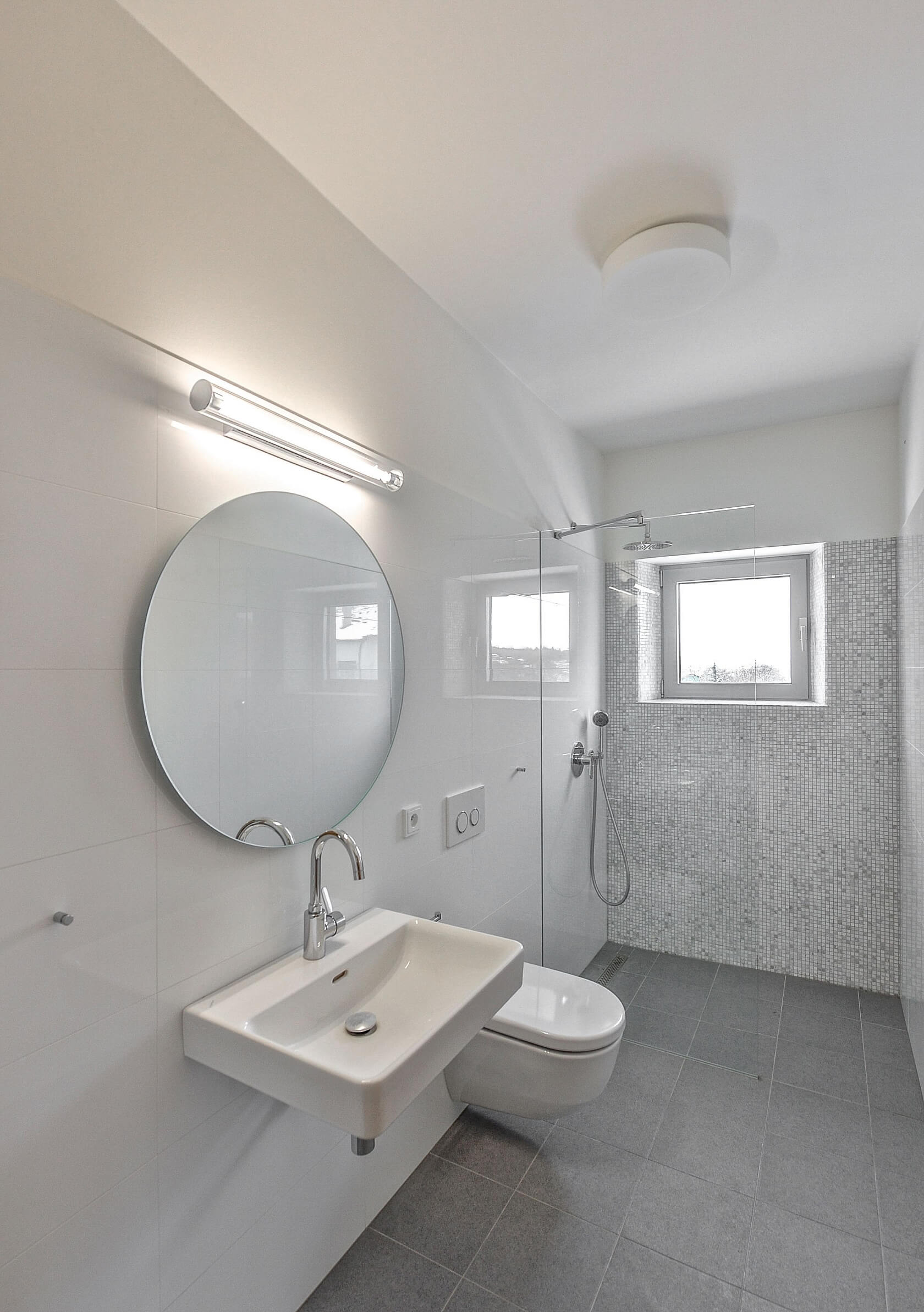 Na Dlážděnce, Troja - Prague 8 | Rent, Apartment Three-bedroom (4+kk), 213 m²