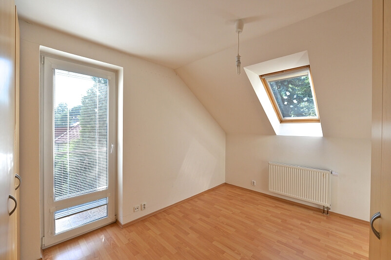 Za Mototechnou, Stodůlky - Prague 5 | Rent, House Five-bedroom (6+1), 330 m²