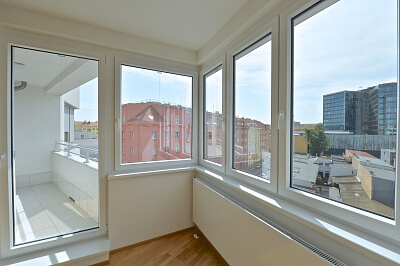 U Svobodárny, Libeň - Praha 9 | Pronájem, Byt 1+kk, 61 m²