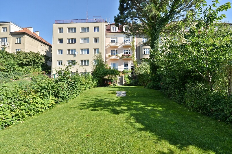 Ve Střešovičkách, Střešovice - Prague 6 | Sale, Apartment Studio (1+kk), 32 m²