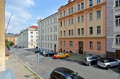 Koldínova, Žižkov - Prague 3 | Rent, Apartment One-bedroom (2+kk), 136 m²