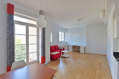 Bubenečská, Bubeneč - Praha 6 | Pronájem, Byt 2+kk, 67 m²