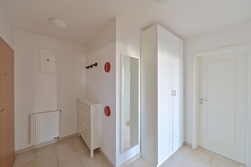 Bubenečská, Bubeneč - Prague 6 | Rent, Apartment One-bedroom (2+kk), 67 m²