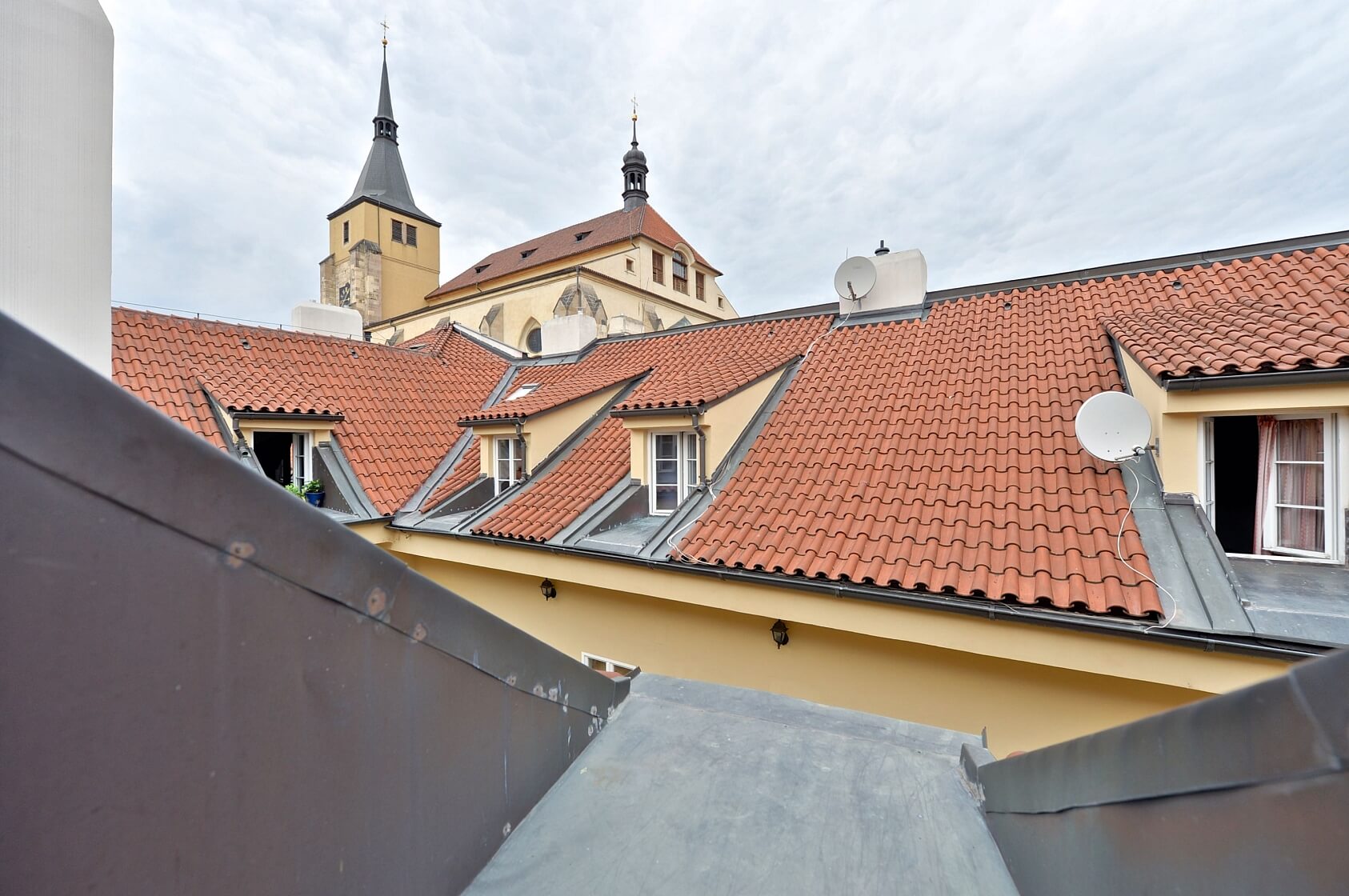 Vejvodova, Staré Město - Prague 1 | Rent, Apartment Two-bedroom (3+kk), 71 m²