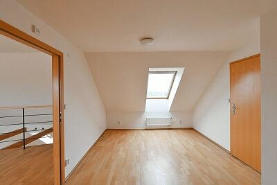 Brandejsovo náměstí, Suchdol - Praha 6 | Pronájem, Byt 3+kk, 120 m²