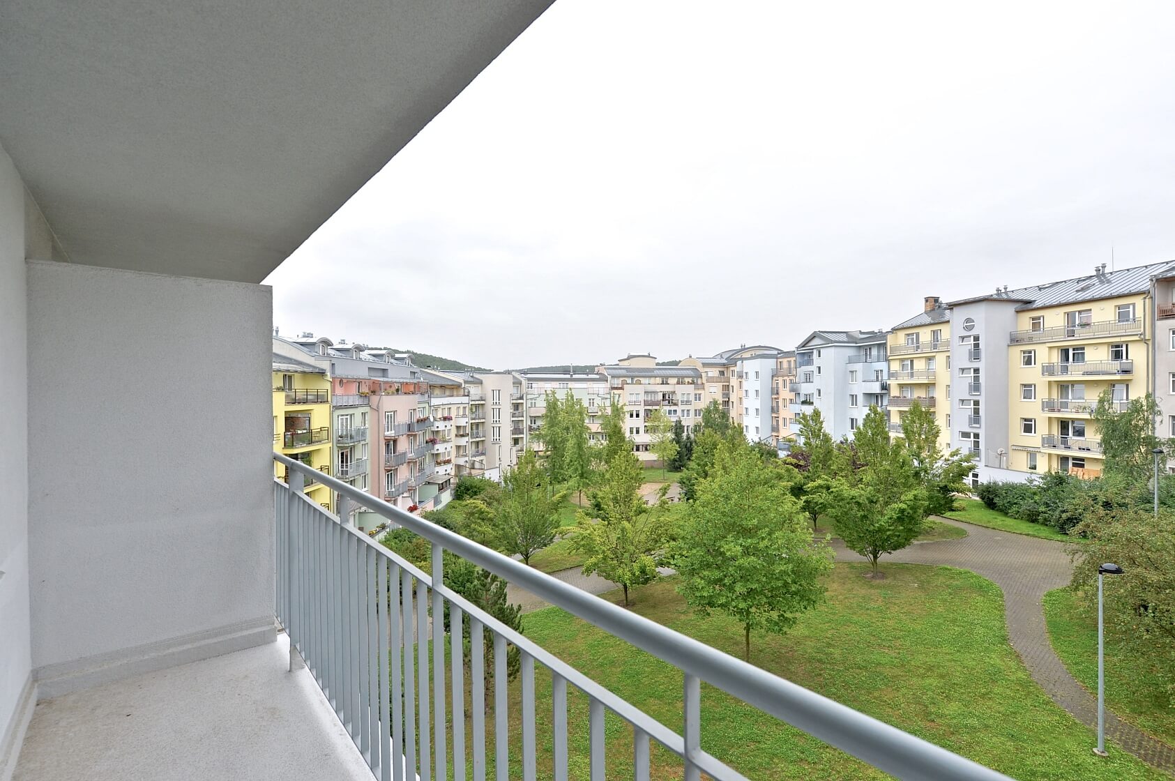 Velké Kunratické, Kunratice - Praha 4 | Pronájem, Byt 3+kk, 96 m²