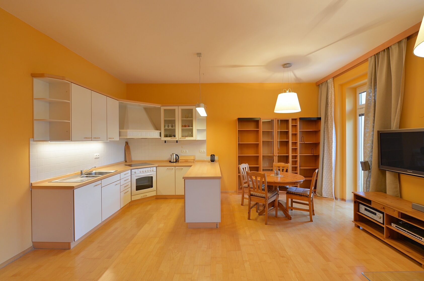 Holandská, Vršovice - Praha 10 | Pronájem, Byt 1+kk, 42 m²