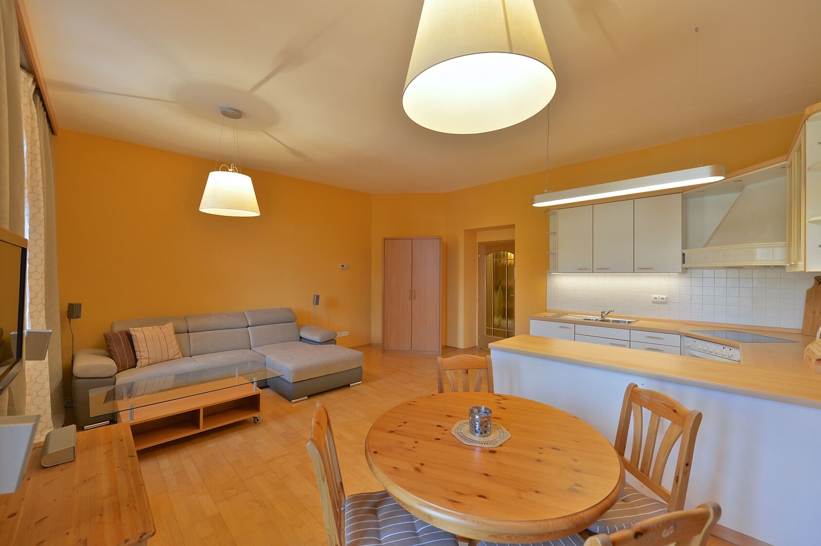 Holandská, Vršovice - Praha 10 | Pronájem, Byt 1+kk, 42 m²