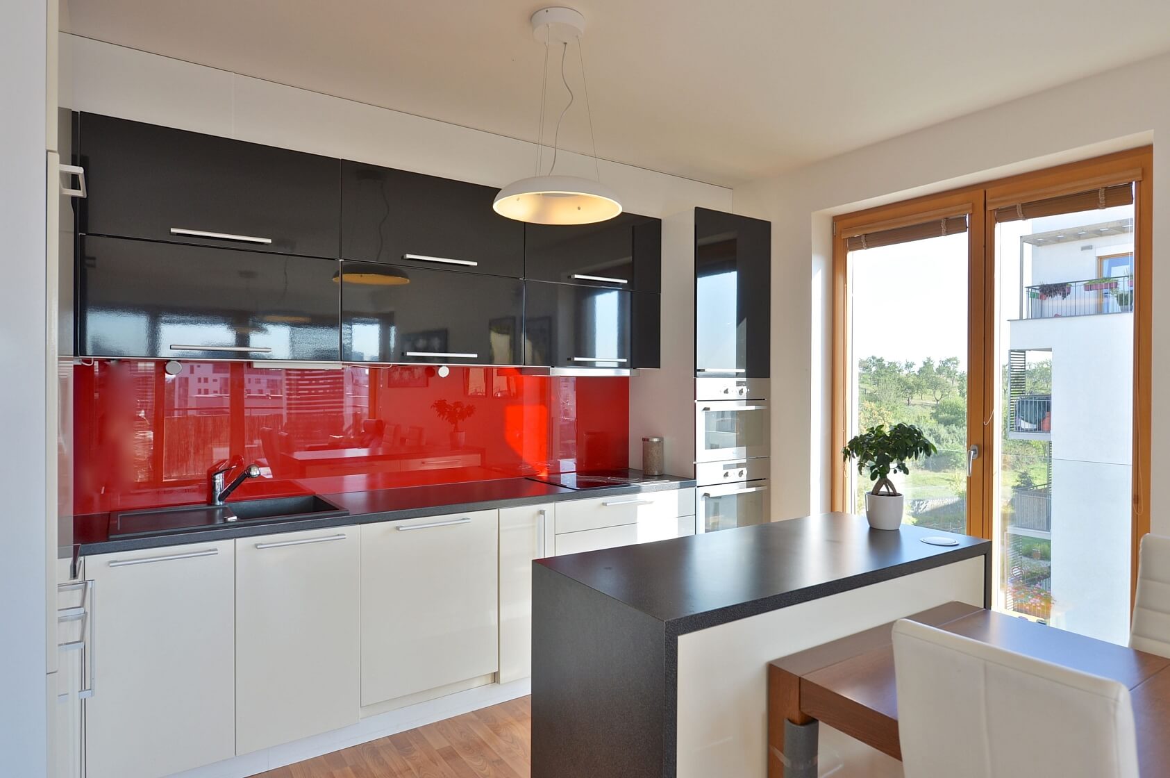 V Třešňovce, Hrdlořezy - Praha 9 | Pronájem, Byt 4+kk, 105 m²