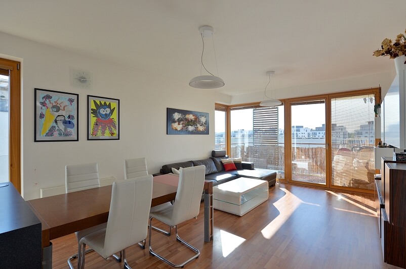 V Třešňovce, Hrdlořezy - Praha 9 | Pronájem, Byt 4+kk, 105 m²