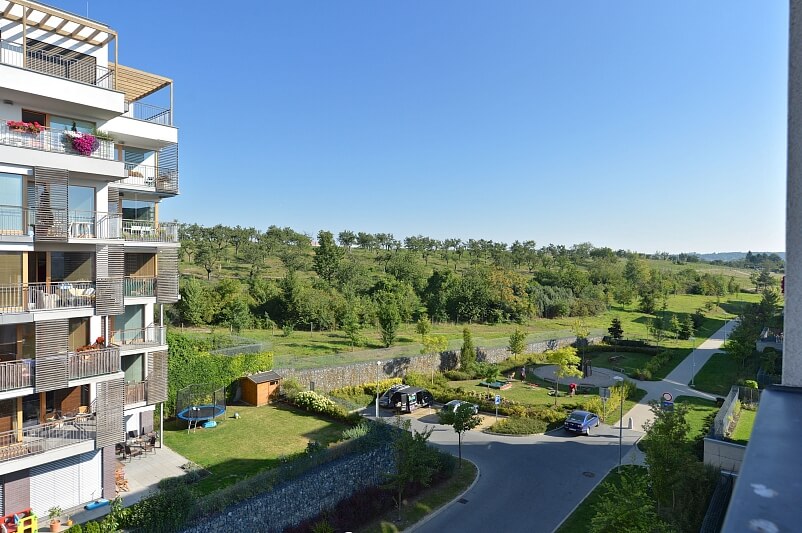 V Třešňovce, Hrdlořezy - Praha 9 | Pronájem, Byt 4+kk, 105 m²