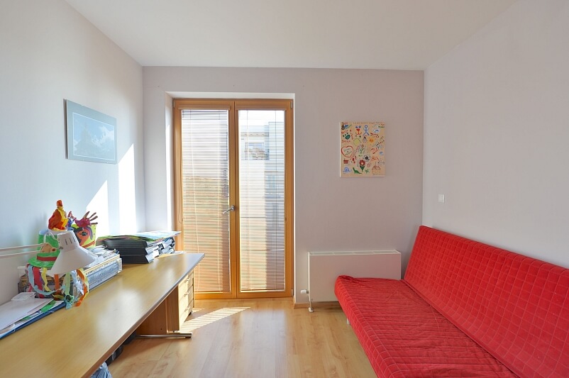 V Třešňovce, Hrdlořezy - Praha 9 | Pronájem, Byt 4+kk, 105 m²