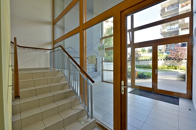 V Třešňovce, Hrdlořezy - Prague 9 | Rent, Apartment Three-bedroom (4+kk), 105 m²