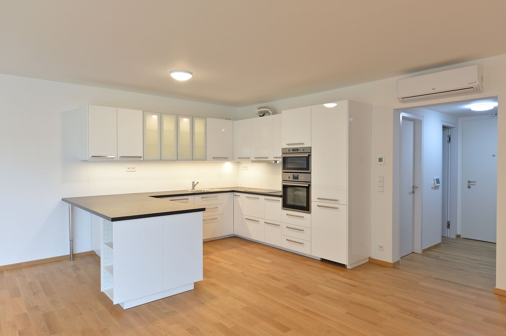 Holečkova, Smíchov - Praha 5 | Pronájem, Byt 2+kk, 93 m²