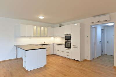 Holečkova, Smíchov - Praha 5 | Pronájem, Byt 2+kk, 93 m²