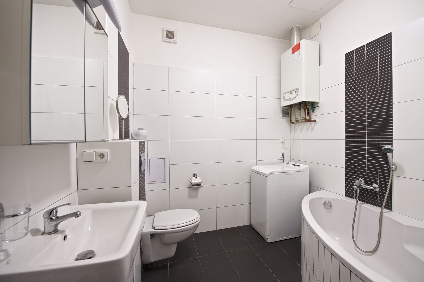 Plzeňská, Smíchov - Prague 5 | Rent, Apartment One-bedroom (2+kk), 62 m²