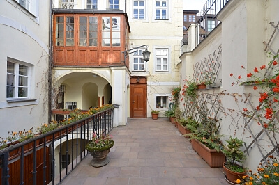 Nerudova, Malá Strana - Praha 1 | Pronájem, Byt 1+1, 48 m²