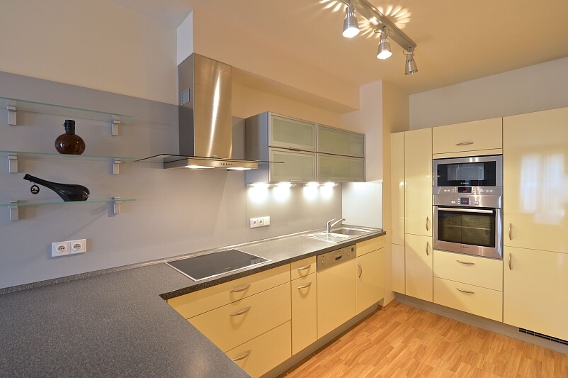 Na Zatlance, Smíchov - Prague 5 | Rent, Apartment One-bedroom (2+kk), 70 m²