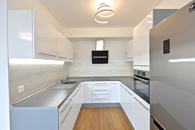 Holečkova, Smíchov - Prague 5 | Rent, Apartment One-bedroom (2+kk), 72 m²