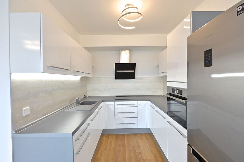 Holečkova, Smíchov - Prague 5 | Rent, Apartment One-bedroom (2+kk), 72 m²